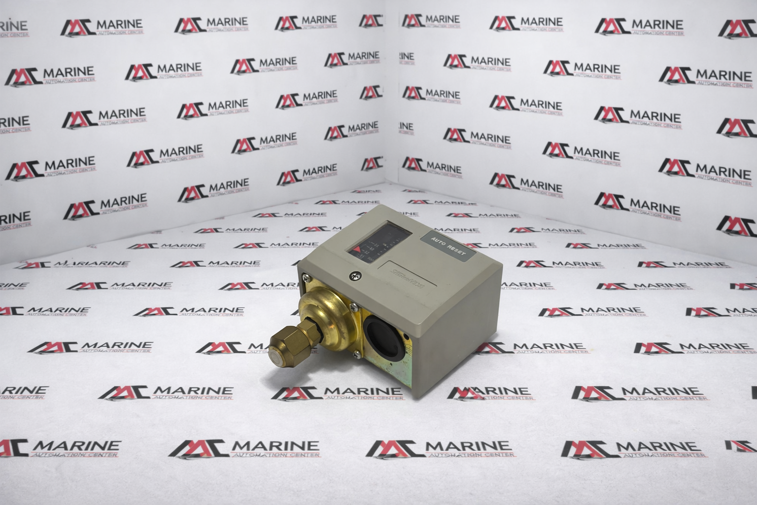 Saginomiya Sns-C106 Pressure Controls thumbnail