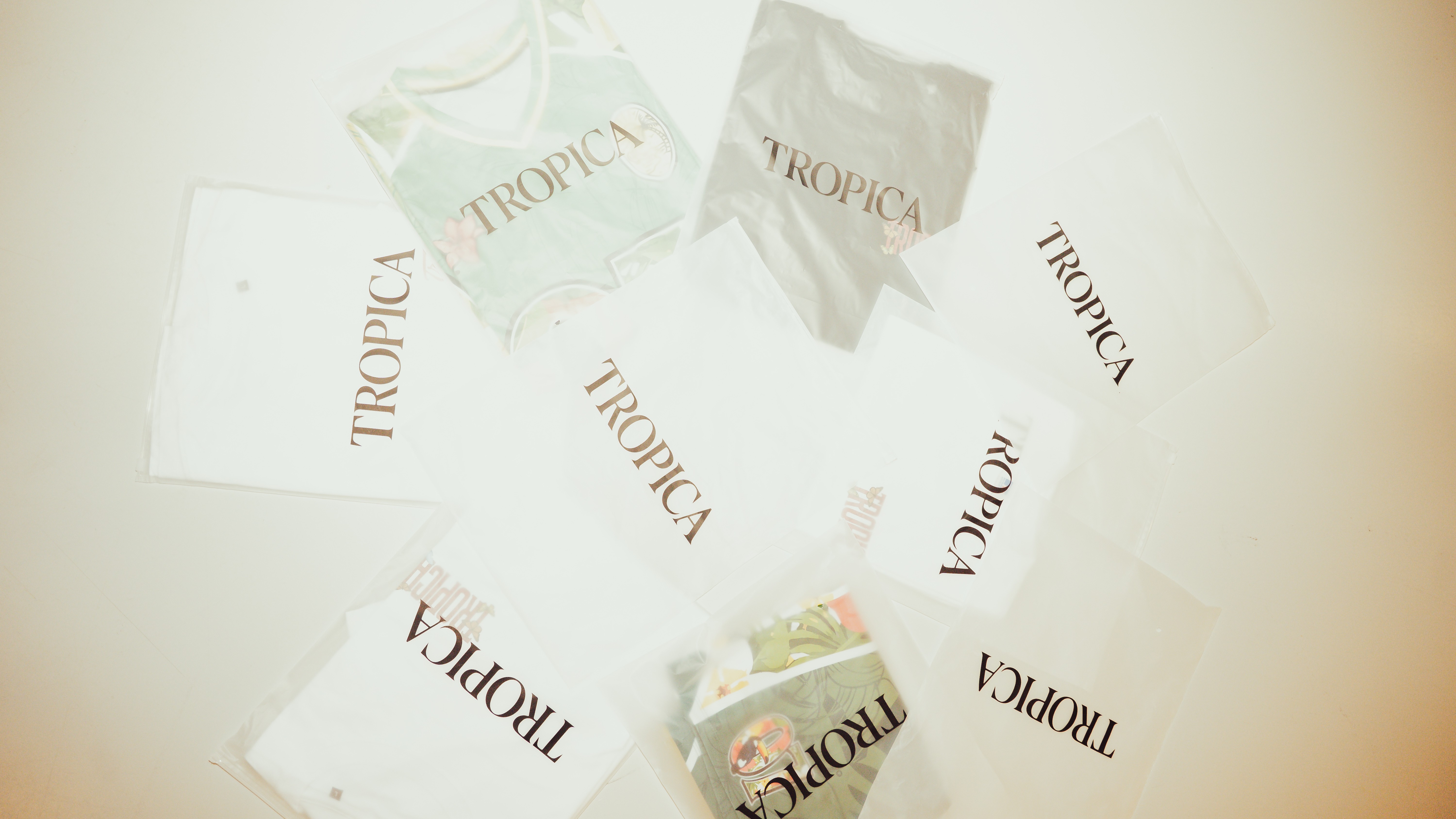 Tropica editorial visual