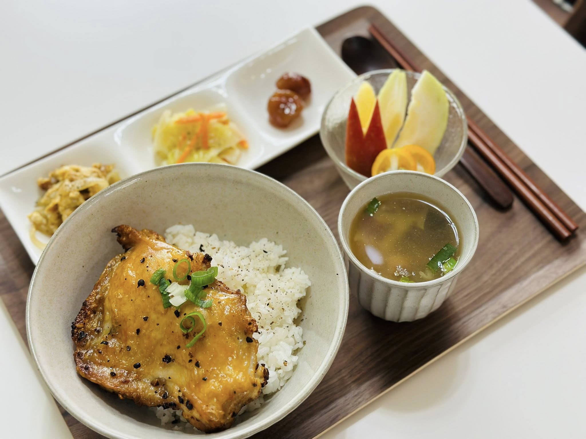 馬告雞腿排套餐