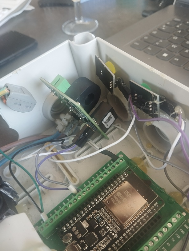 [Image: 2026-04-18-d42f5820-378d-47dd-ac87-eea38ad6a449.jpg]