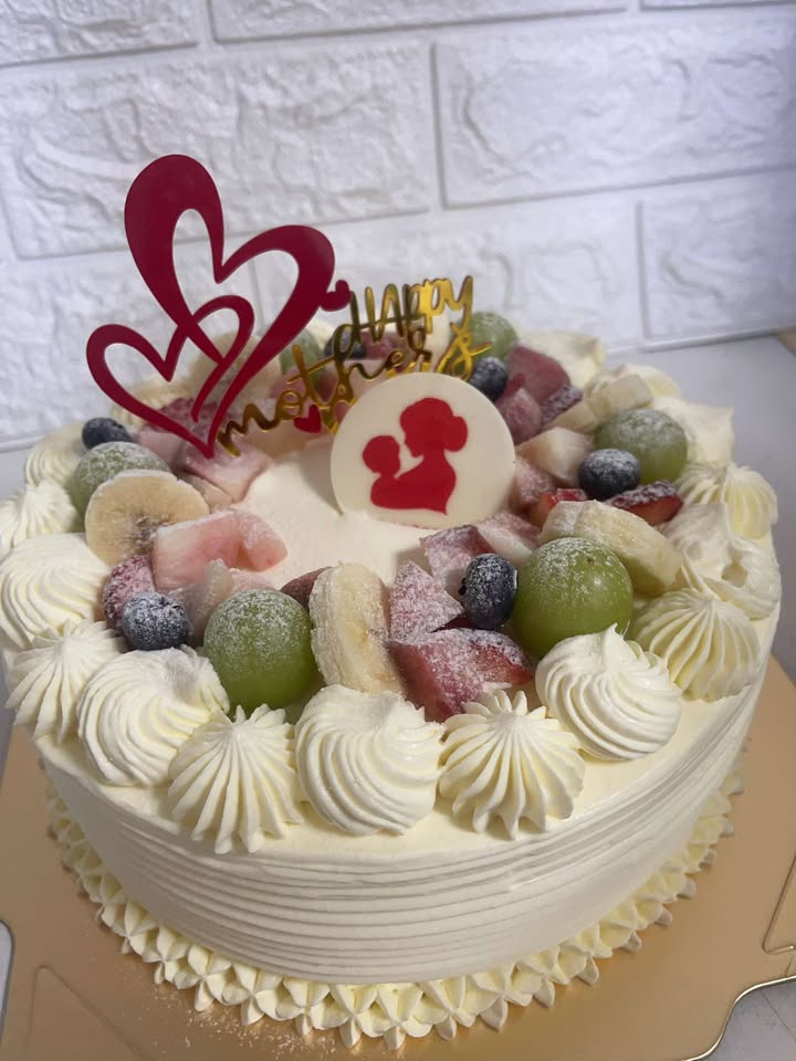 【桃園龍潭】高手在民間!招牌零添加白吐司與皮酥餡濃的蛋黃酥:小甜田手作烘焙坊