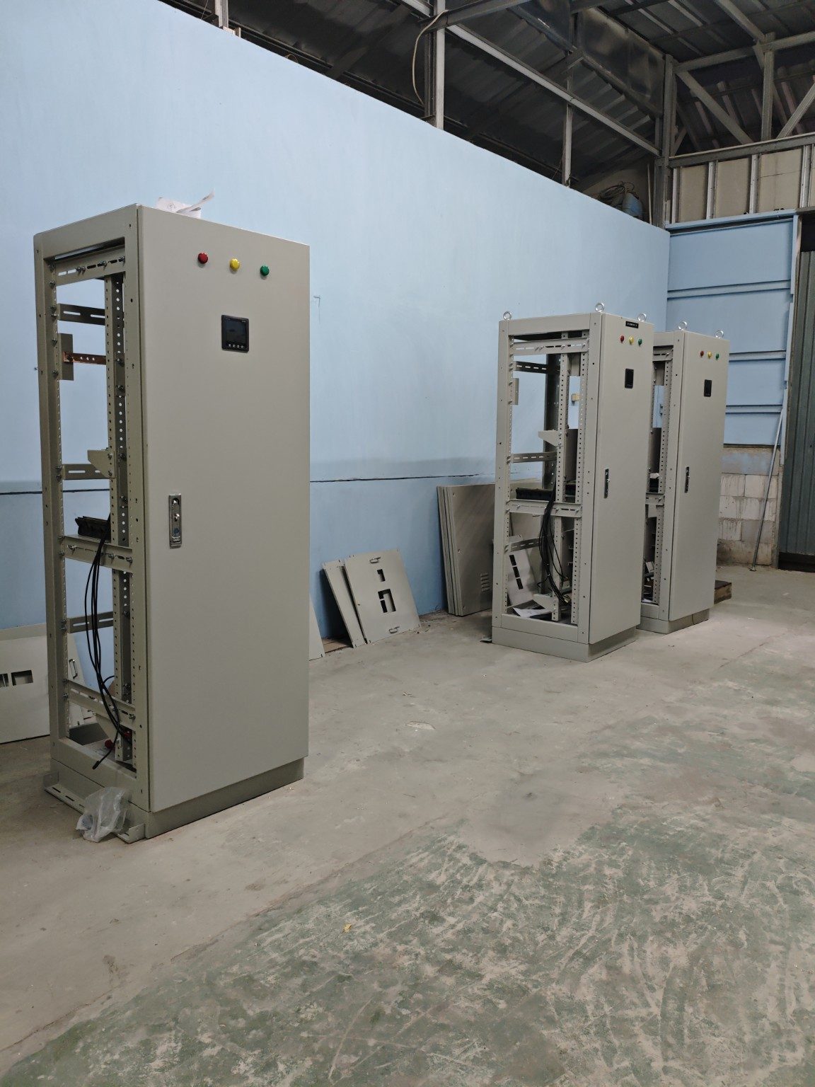 Desain Panel Listrik