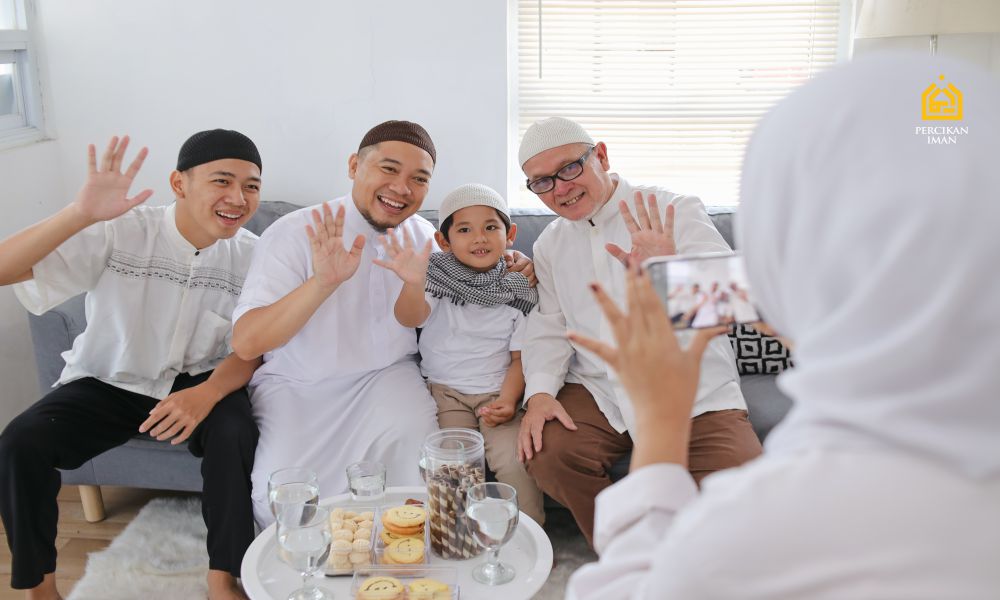 Membangun Komunikasi Keluarga