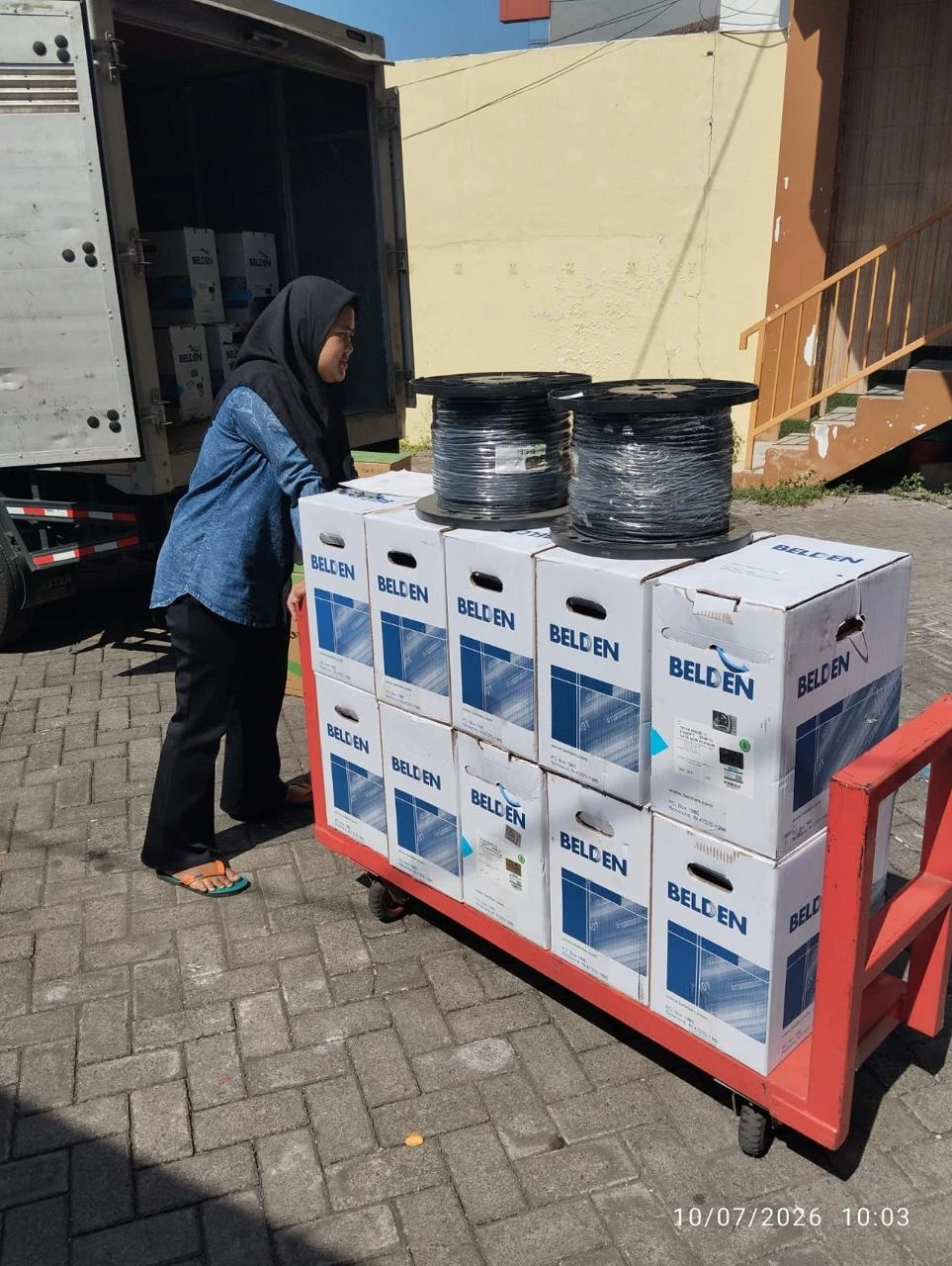 Pengiriman Kabel Belden Pontianak