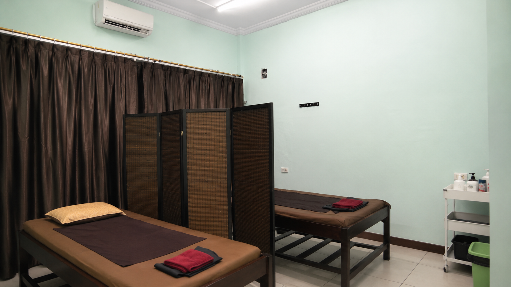 Ruang Tindakan Bekam Refleksi Kosasih Urip