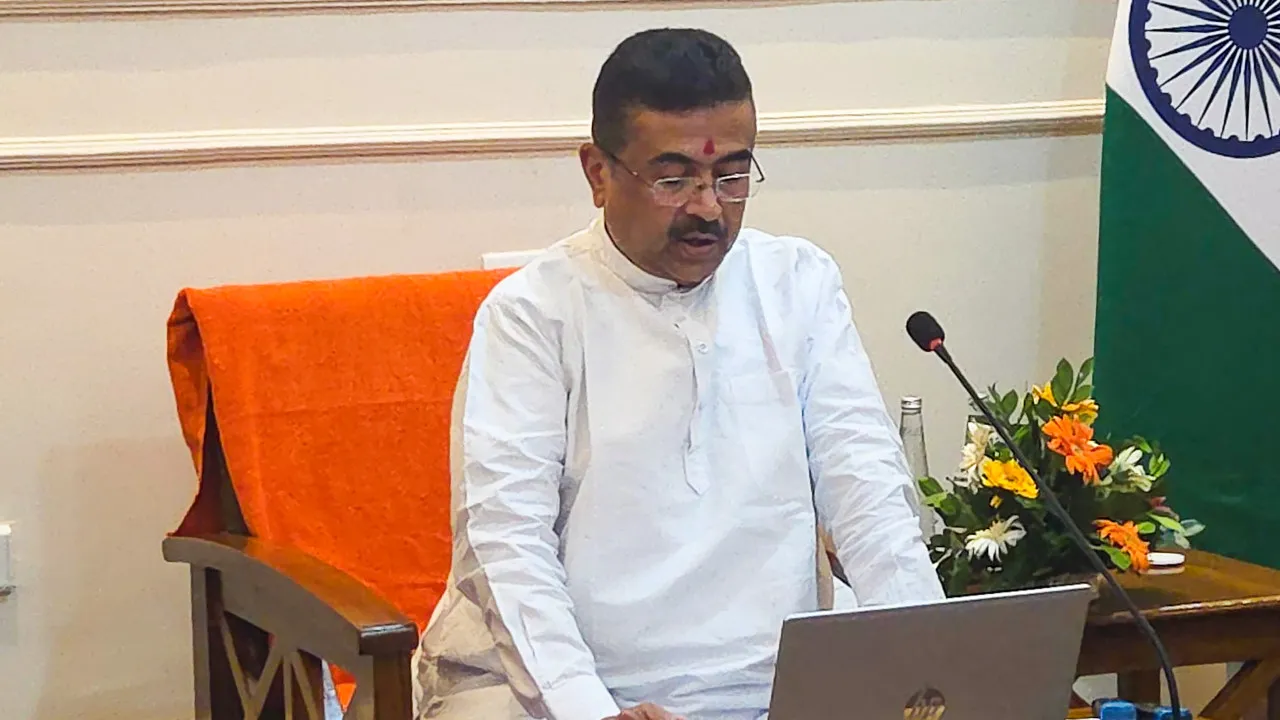 Tight CCTV Surveillance Comes Under Focus in CM Residence Probe