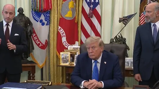 Trump Signs New Orders Seeking to Narrow US Birthright Citizenship