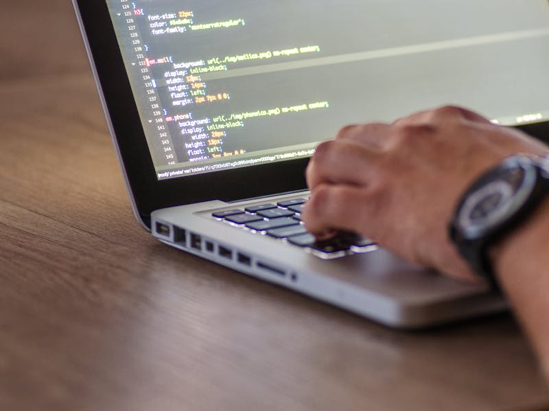 Web & Mobile Applications