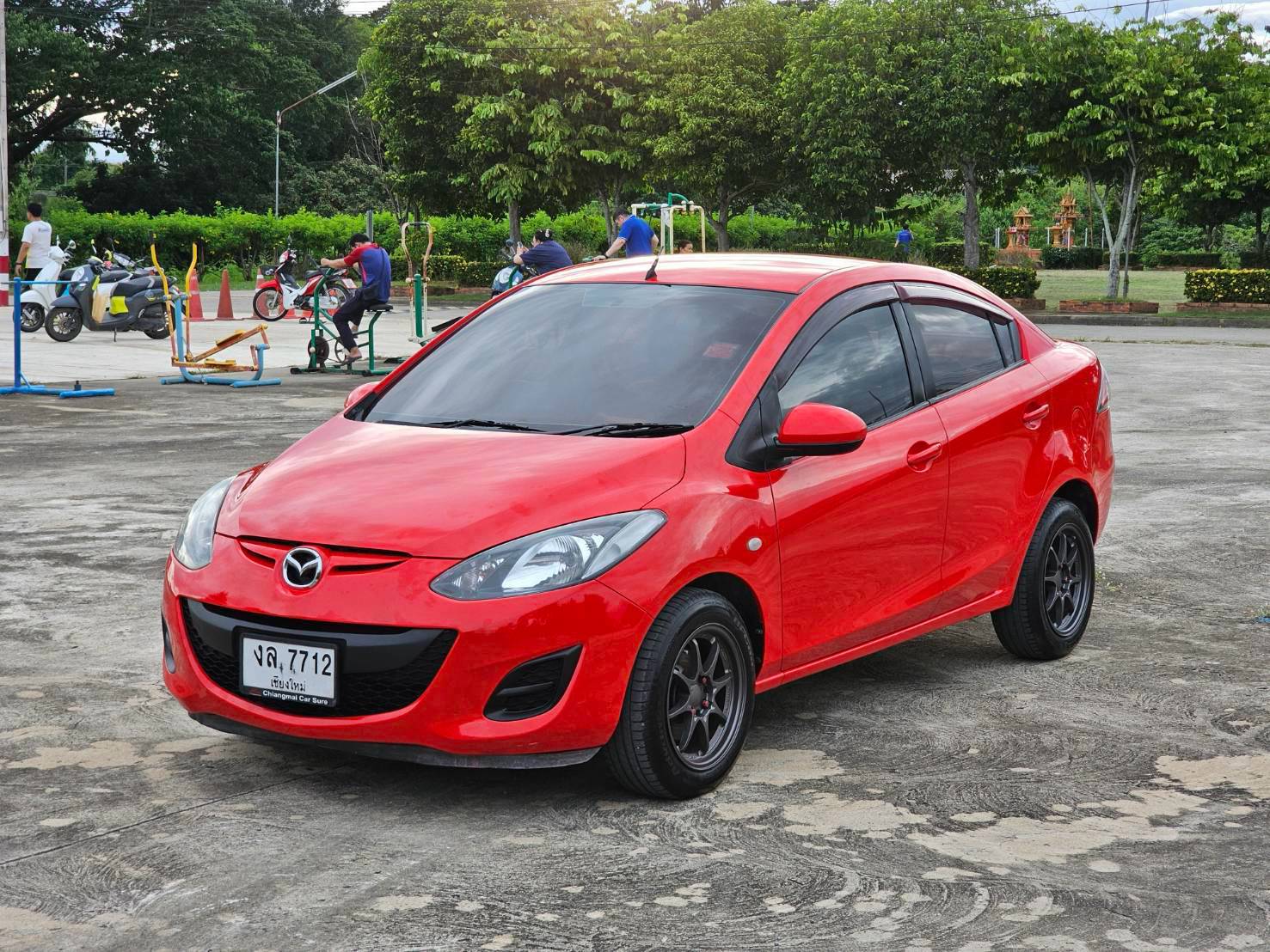 Mazda 2 A/T ปี 2013