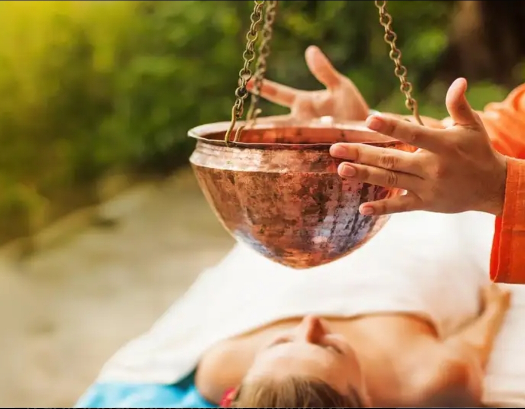 Perawatan Ayurveda Tradisional di Studio Tersembunyi