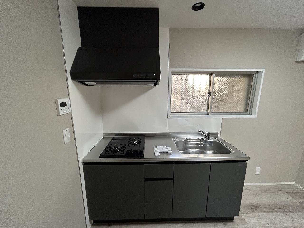 杉の木マンション203号室 システムキッチン