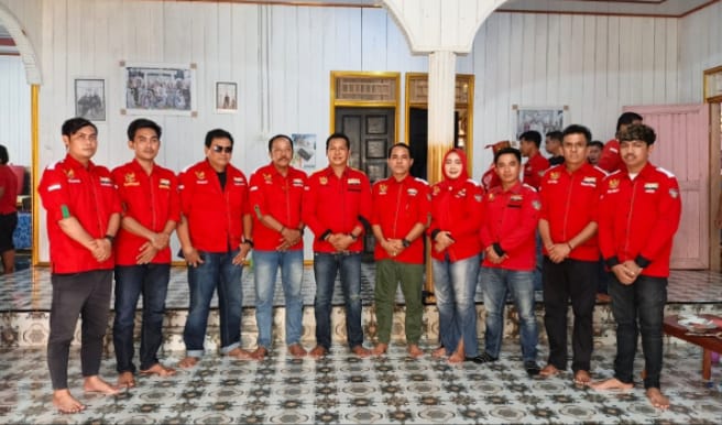 " DARI KAMPUNG DANUM PAROY, KALTIM SEMANGAT BARU DIGAUNGKAN: DPC GERBANG DAYAK KOTAWARINGIN BARAT DIPERCAYA MENJADI TUAN RUMAH RAKERNAS III TAHUN 2027 "