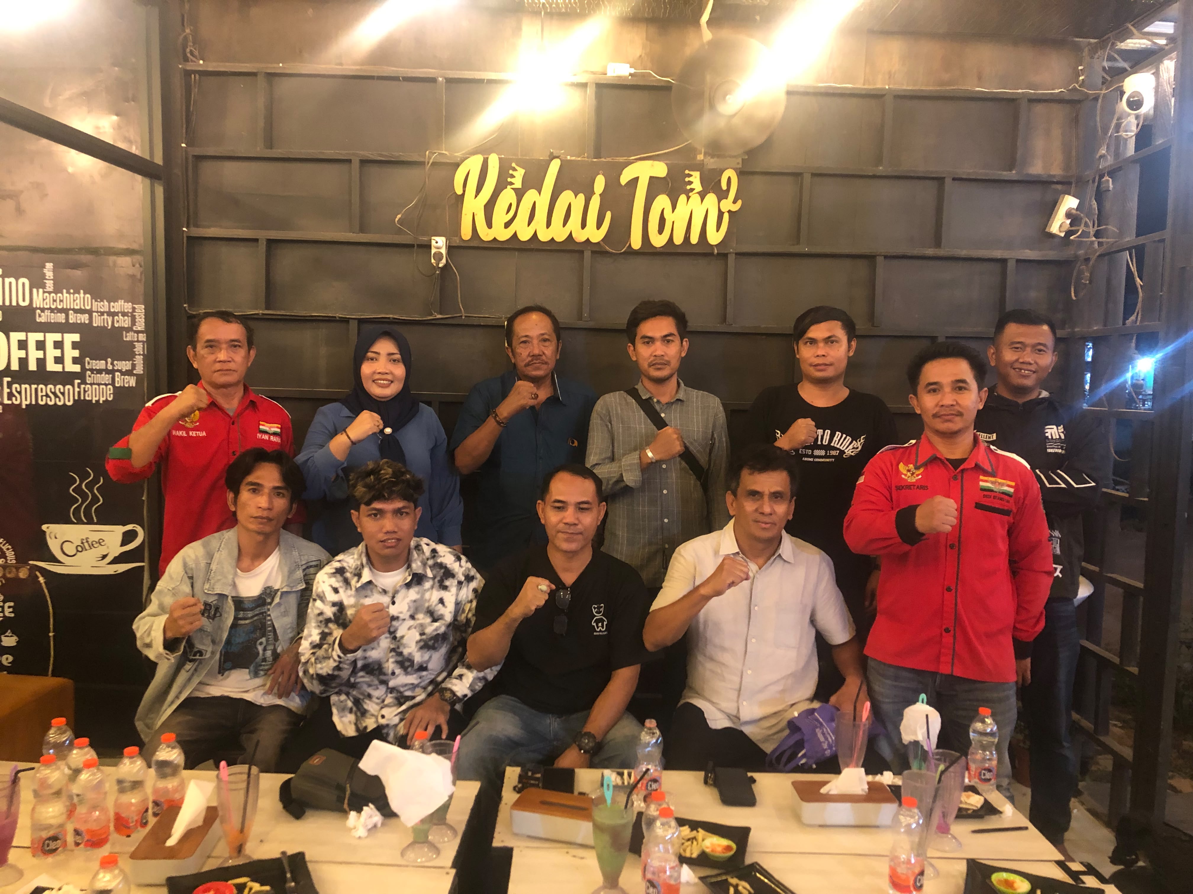 " DPC GERBANG DAYAK KOBAR TANCAP GAS PERKUAT KONSOLIDASI DAN PERLUASAN STRUKTUR, KOTAWARINGIN LAMA JADI TITIK BARU EKSPANSI ORGANISASI "