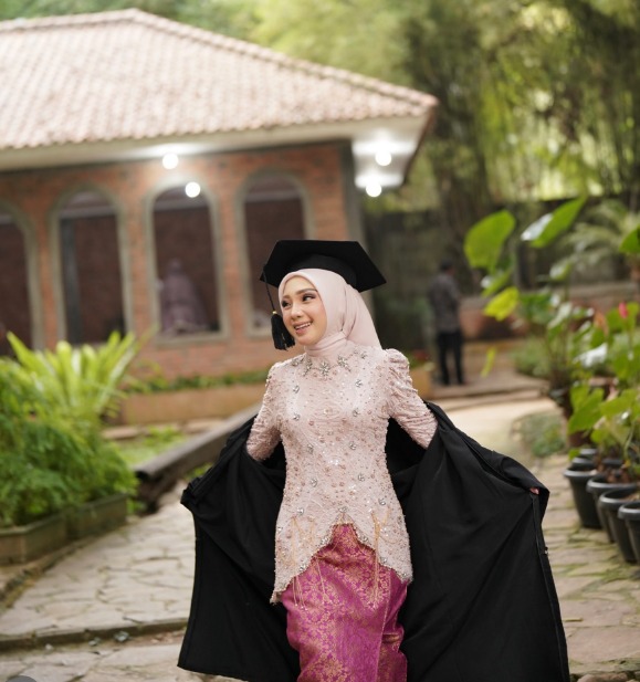 Gallery wisuda dan lamaran