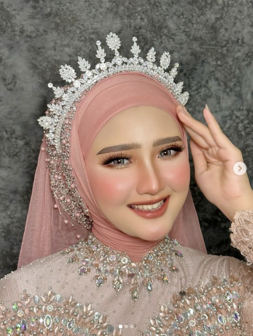 Wedding only makeup