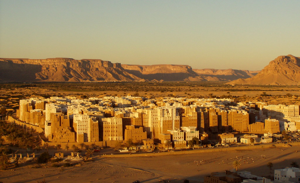 شبام حضرموت – مدينة ناطحات الطين