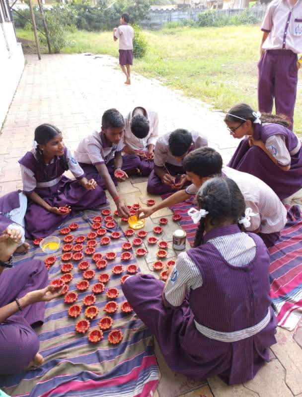 दिवे / पणत्या बनविणे