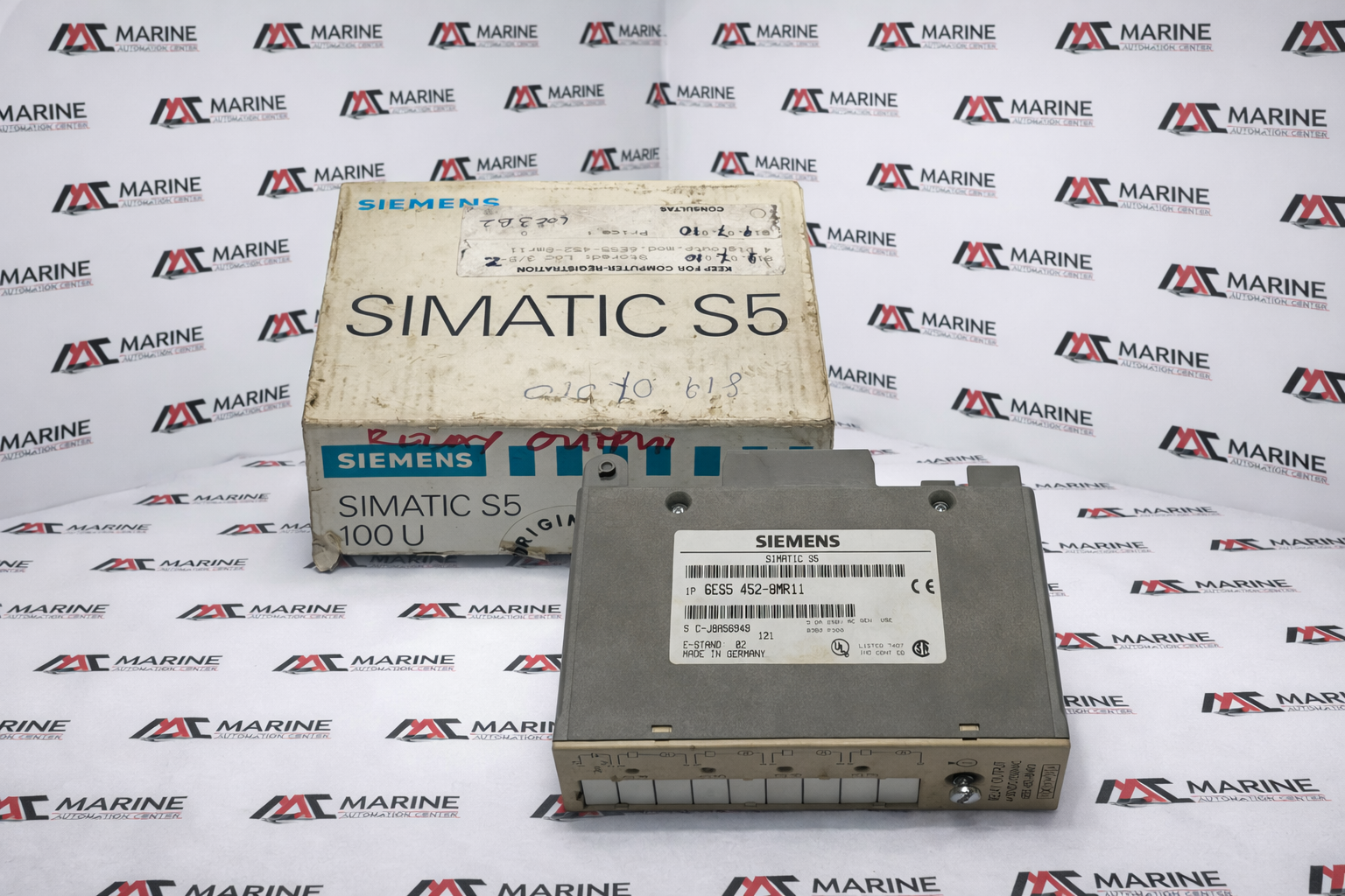 Siemens 6ES5 452-8MR11 Relay Output Module thumbnail