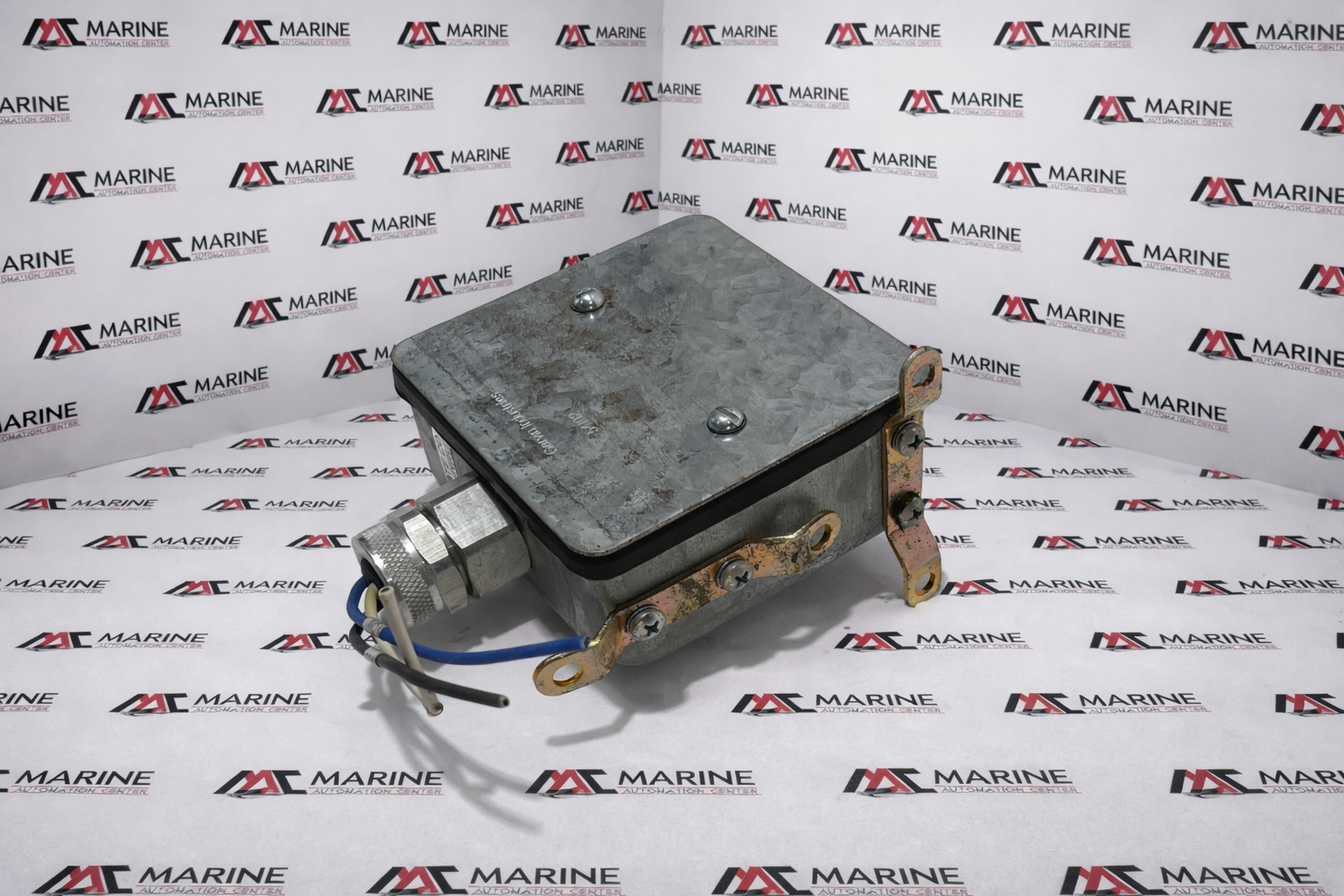 Caterpillar D25m06y20p475 Pressure Switch 2n-6955 thumbnail