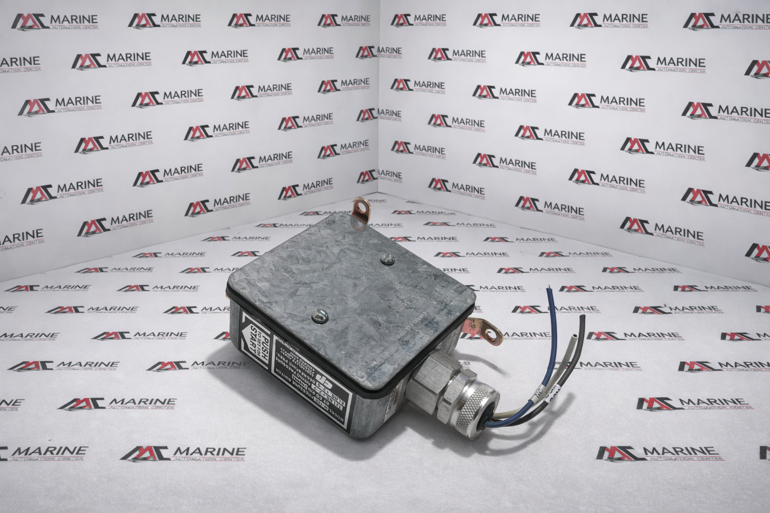 Caterpillar D25m06y20p475 Pressure Switch 2n-6955 thumbnail